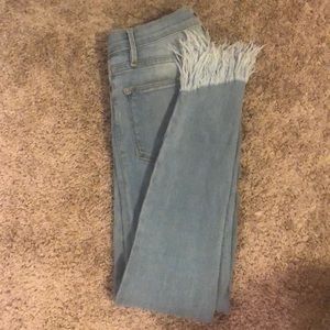 Frame jeans with fringe detail